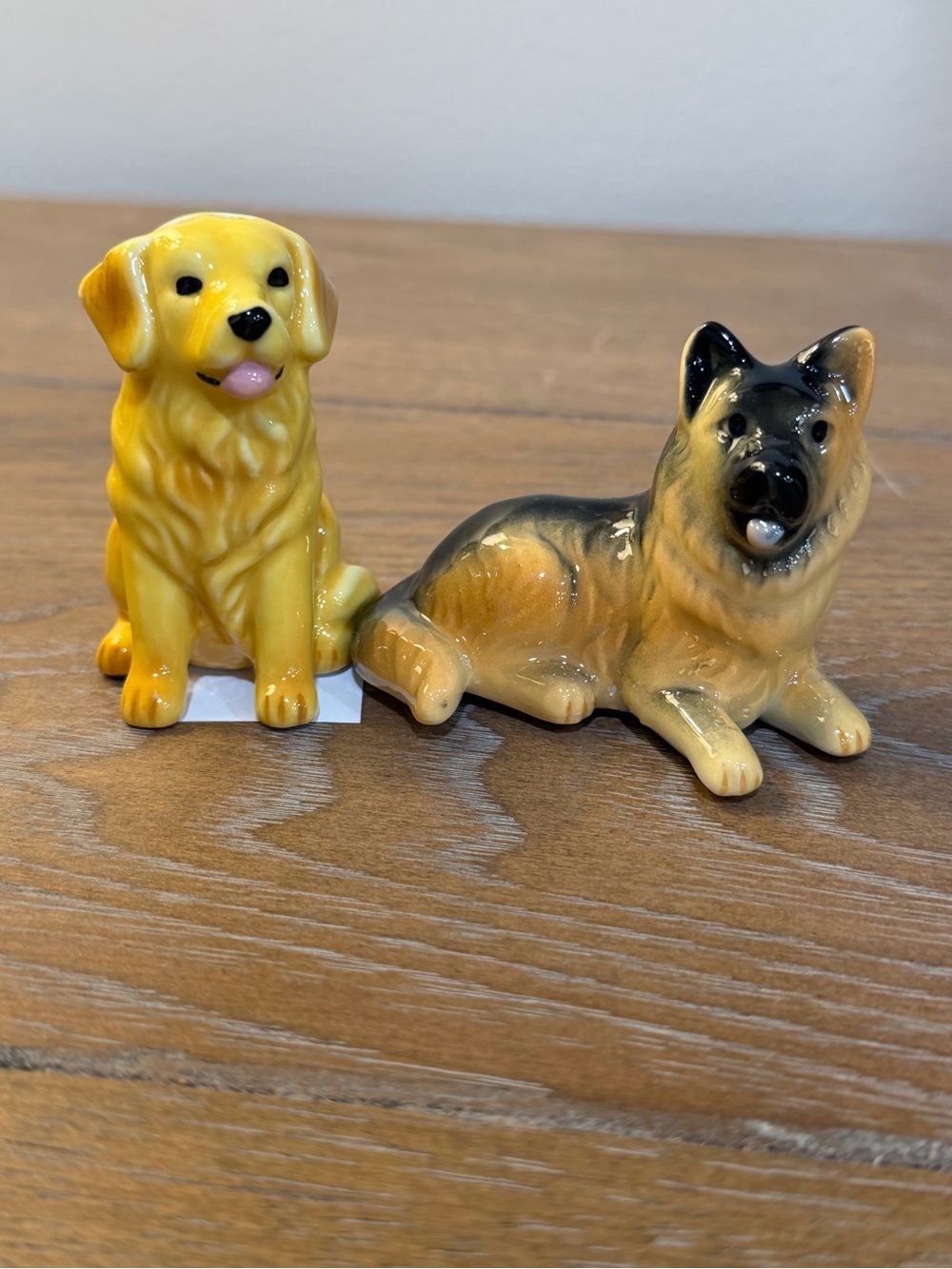 Cracker Barrel Miniature Ceramic Dog Salt and Pepper Shakers